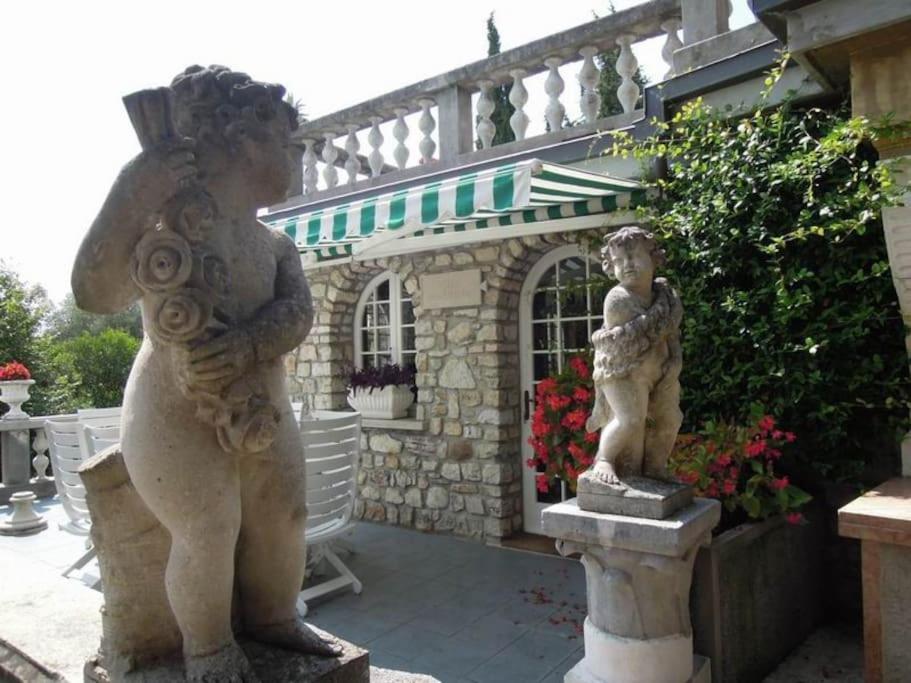 Villa Pinetina غارنانو المظهر الخارجي الصورة