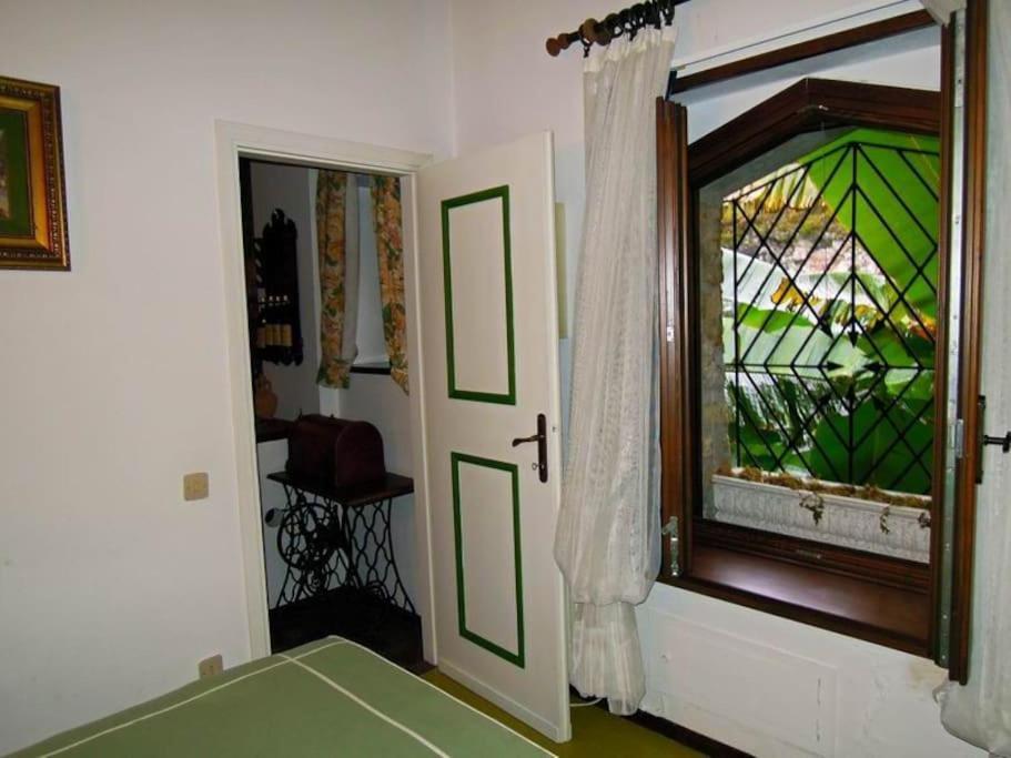 Villa Pinetina غارنانو المظهر الخارجي الصورة