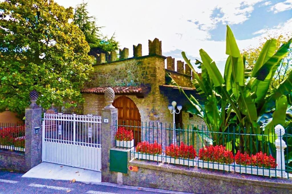 Villa Pinetina غارنانو المظهر الخارجي الصورة