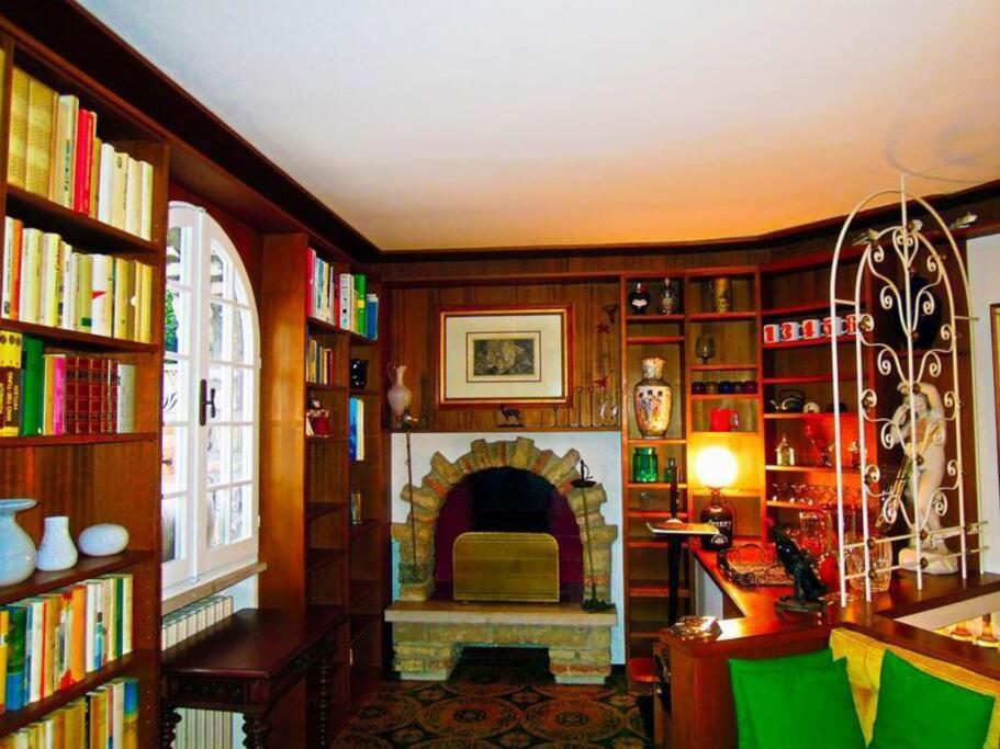 Villa Pinetina غارنانو المظهر الخارجي الصورة
