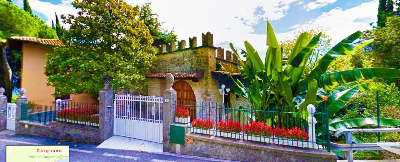 Villa Pinetina غارنانو المظهر الخارجي الصورة